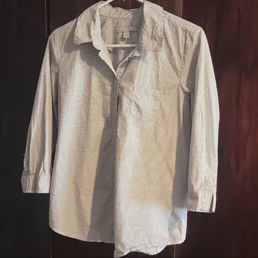 Old Navy size large white blouse with small black dots